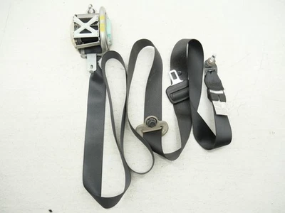 Retractor de cinturón de seguridad delantero izquierdo del lado del conductor LH 2004-2015 Nissan Armada OEM usado Foto 1 de 4