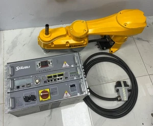 Staubli CS9-TS2-60 robot controller with SCARA Robot Arm TS2-60 - Picture 1 of 24