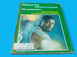 Sports Illustrated October 25, 1965 Bill Russell Boston Celtics First Cover 1024 - Picture 1 of 1