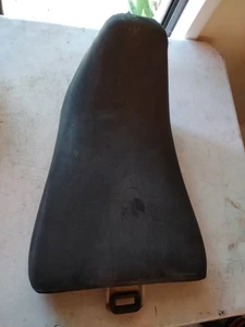 Yamaha FZR 600 '89 Seat Cushion 3HE-24710-00 - Picture 1 of 11