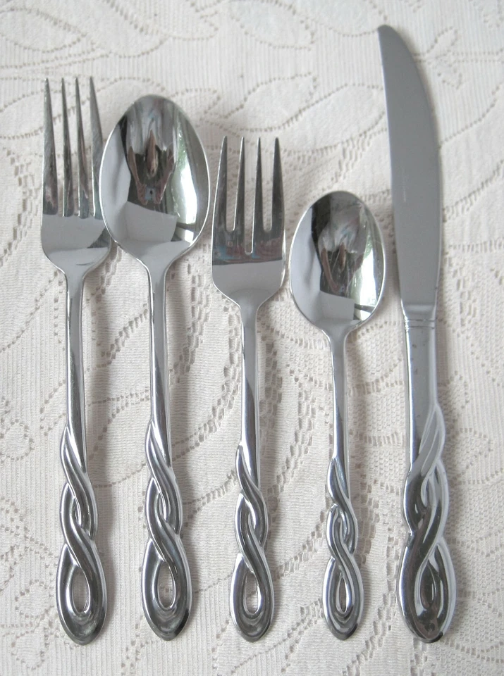 Cubiertos de acero inoxidable TOOLS OF THE TRADE ajuste de lugar TOT19 Foto 1 de 2