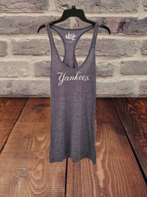 TOUCH BY ALYSSA MILANO CAMISETA SIN MANGAS PARA MUJER YANKEES - TALLA MEDIANA Foto 1 de 4