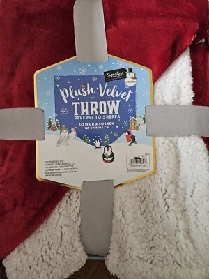 Reversible Plush Red Velvet Throw & Off White Sherpa Blanket 50" X 60"  NEW - Image 1 of 4