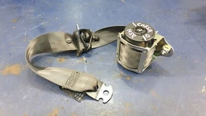 2016 VAUXHALL OPEL CORSA E REAR BACK LEFT r RIGHT 609160500D SEATBELT SELT BELT - Picture 1 of 5