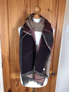 Seasalt Shawl Scarf - Picture 1 of 4