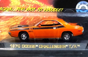 Johnny Lightning 70 1970 Dodge Challenger T/A Magmas Collectible Mopar Car 1:43 - Picture 1 of 3