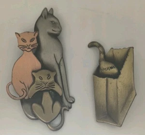 2 Vintage Cat Brooch Set - 3 Sitting Cats & Cat in Bag - JJ Jonette Mixed Metals - Picture 1 of 7