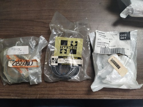 *NEW OLD STOCK* HYSTER FORKLIFT 282400 CYLINDER SEAL KIT | eBay