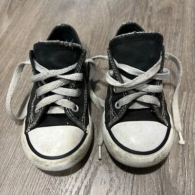 Zapatos Converse Chuck Taylor negros All Star para bebés/niños pequeños talla 8 niñas parte superior baja Foto 1 de 4