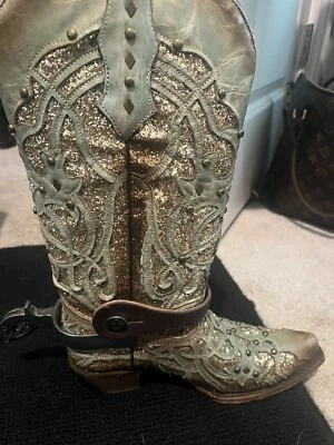 Женские ковбойские сапоги CowboyCorral - Изображение 1 из 4