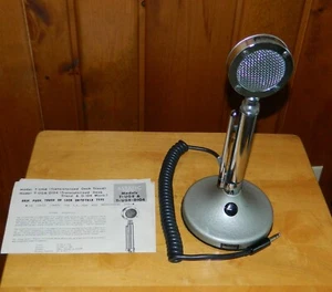 VINTAGE ASTATIC MODEL NO. D-104 MICROPHONE ON T-UG8 STAND - 1/4” Plug-in, - Zdjęcie 1 z 6