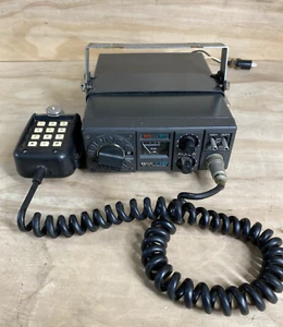ICOM IC-22S ricetrasmettitore radioamatore VHF FM con microfono e cavi/COSÌ COM'È - Foto 1 di 9