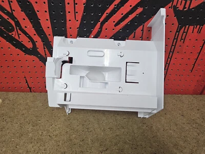 Carcasa para máquina de hielo Electrolux 5304524652 con arnés de cables 5304524779 Foto 1 de 4