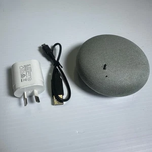 Google Home Mini Smart Assistant Model HOA 1st Gen Chalk Colour - Picture 1 of 4