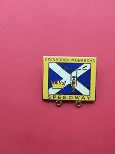 EDINBURGH MONARCHS  SPEEDWAY BADGE IN GOLD  - Picture 1 of 2