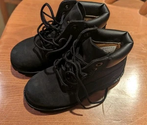 Botas Timberland talla 10 para niños pequeños - Imagen 1 de 6