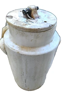 EDISON Lalande Battery Container 1883 held the best batteries available - Picture 1 of 7