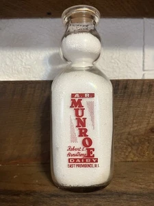 A.B. MONROE DAIRY EAST PROVIDENCE R.I. Quart CREAM TOP Robert E. Armstrong Milk - Picture 1 of 2