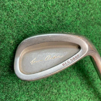 Cleveland Tour Action REG 588P 56 degree SW H.E.T. XS-flex shaft Royal Grip RH - Image 1 of 4