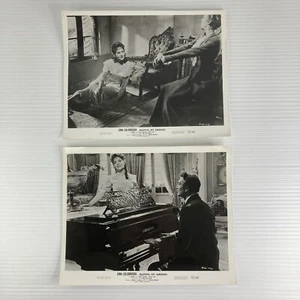 Set of 2 BEAUTIFUL BUT DANGEROUS Original Movie Still 8x10 Gina Lollobrigida - Picture 1 of 3