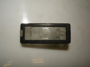 RENAULT ESPACE 2005 REAR TAILGATE LICENCE NUMBER PLATE LIGHT LAMP 8200013577B - Picture 1 of 4