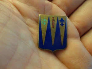 WWII 159th Infanty Regiment Pinback DI  - Picture 1 of 2