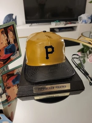 ПРОФЕССИОНАЛЬНАЯ СПОРТИВНАЯ БЕЙСБОЛЬНАЯ КЕПКА РАДИО ПИТТСБУРГ ПИРАТЫ 1976 РАДИО РАБОТАЕТ - Изображение 1 из 4