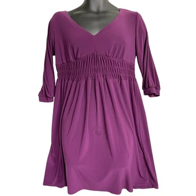 Платье миди Tiana B женское размер S фиолетовое с v-образным вырезом с длинным рукавом облегающее расклешенное эластичное  - Изображение 1 из 4