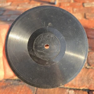 LITTLE WONDER RECORDS No. 393 She Is The Sunshine Of Virginia 78 RPM Columbia - Picture 1 of 2