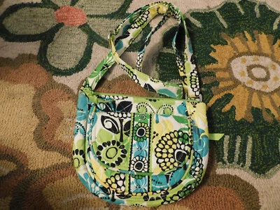 Bolso Bandolera Vera Bradley Hipster Verde Lima Retro Floral Bolsillo Frontal Bolsa  Foto 1 de 4