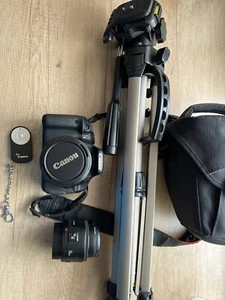 Canon EOS 600D 18.0MP Digital Camera w/18-55 & 50mm 1,5 FT - Picture 1 of 3