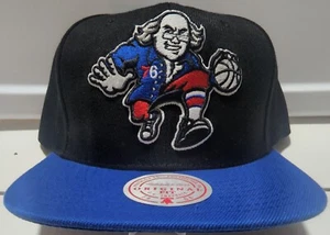 Philadelphia 76ers Mitchell & Ness NBA Snapback Mütze Ben Franklin Cap Sixers Neu - Bild 1 von 4
