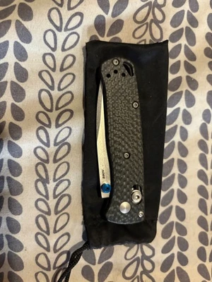 Benchmade mini bugout carbon fiber scales - Image 1 of 4