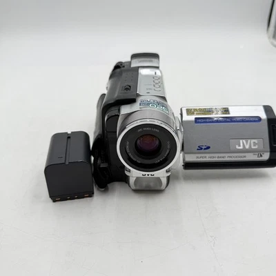 JVC GR-DVL522U 10X Optical Zoom 700X Mini Digital Video Camera Silver Black - Image 1 of 4