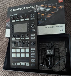 Native Instruments Traktor Kontrol D2 DJ Controller - BOXED - Picture 1 of 4