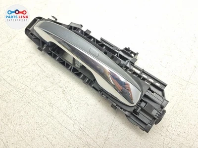 Mercedes C63 AMG 2016-18 manija de puerta delantera derecha agarre exterior abridor W205 992 Foto 1 de 4