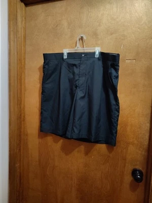 Pantalones cortos delanteros plisados negros Callaway Golf Apparel para hombre 42 Foto 1 de 4