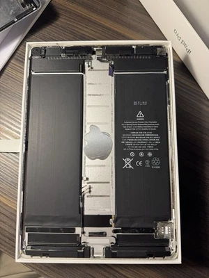 iPad Pro 10.5 64GB Wi-Fi + Cellular  Anno 2017 +pencil   (leggi Descrizione) - Immagine 1 di 4