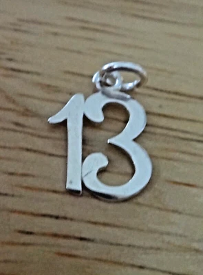 Dije número plata esterlina 15x11 mm caprichoso 13 para 13 aniversario cumpleaños  Foto 1 de 2