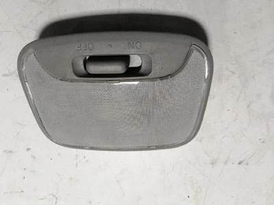 MR190205 828452 Luz Interior MITSUBISHI MONTERO (V60 V70) 3.5 GDI 2000 Foto 1 de 2