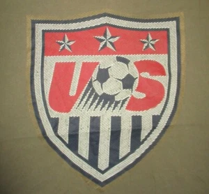 Nike U.S. TEAM Soccer Shield (LG) T-Shirt BEIGE - Bild 1 von 2