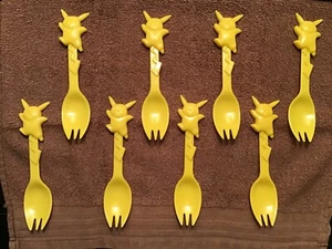 Pokemon Pikachu Hard Plastic Spork Vintage 1998 Kids Silverware Nintendo Yellow - Picture 1 of 8