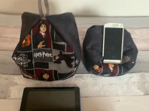 Harry Potter iPhone Stand iPhone Plus Holder Phone Desktop Tidy Cushion Gift - Picture 1 of 7