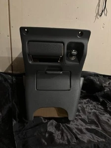 1992-1995 Honda Civic Lower Center Dash Trim Bezel Outlet Ashtray - Picture 1 of 6