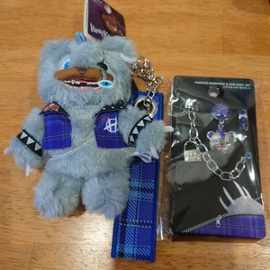 USJ Hamikuma Punk Maskottchen Schlüsselanhänger (2025) & Ear Cuff (2024) 2er Set Neu mit Etikett HHN - Bild 1 von 3