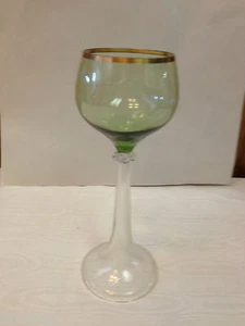 Cáliz de vino de cristal soplada a mano - vaso de remolino tallo hueco - tazón verde ~ borde de volantes - Imagen 1 de 7
