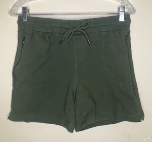 Armeegrüne Shorts KLEIN seitlich Metall Reißverschlusstaschen elastischer Bund zum Binden hat Stretch - Bild 1 von 6