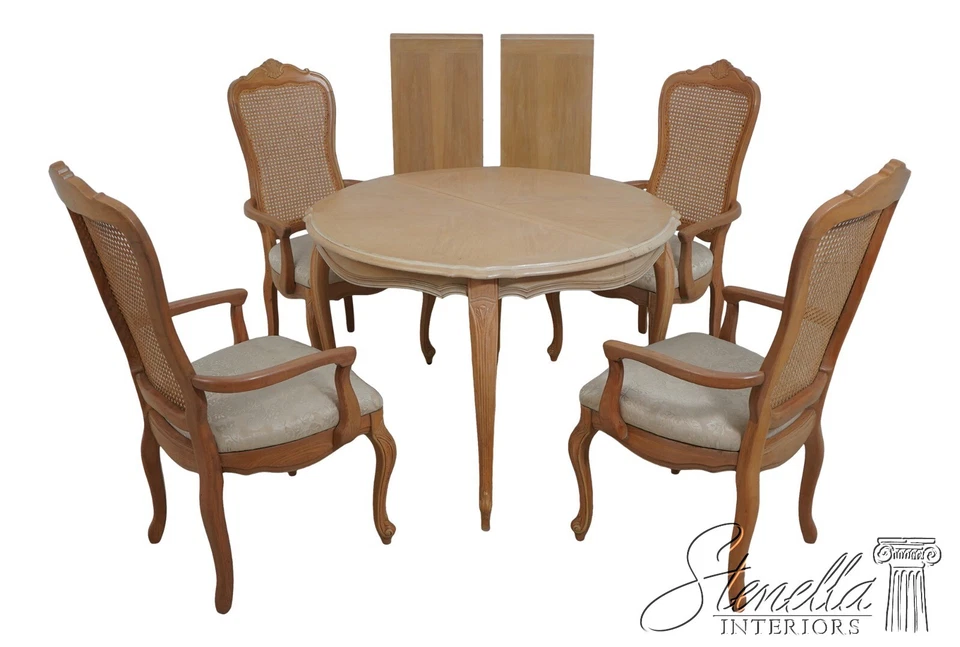 LF67457: Juego de mesa de comedor provincial francesa y 4 sillas Foto 1 de 4