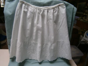 VINTAGE ROCKABILLY  1940' - 1950's  LADIES HALF SLIP with EYELET LACE - Picture 1 of 3