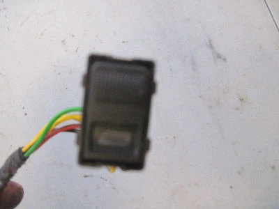 1992-1994 Audi 100 C4 Avant правый передний со стороны пассажира переключатель стеклоподъемника 94.11 - Изображение 1 из 4